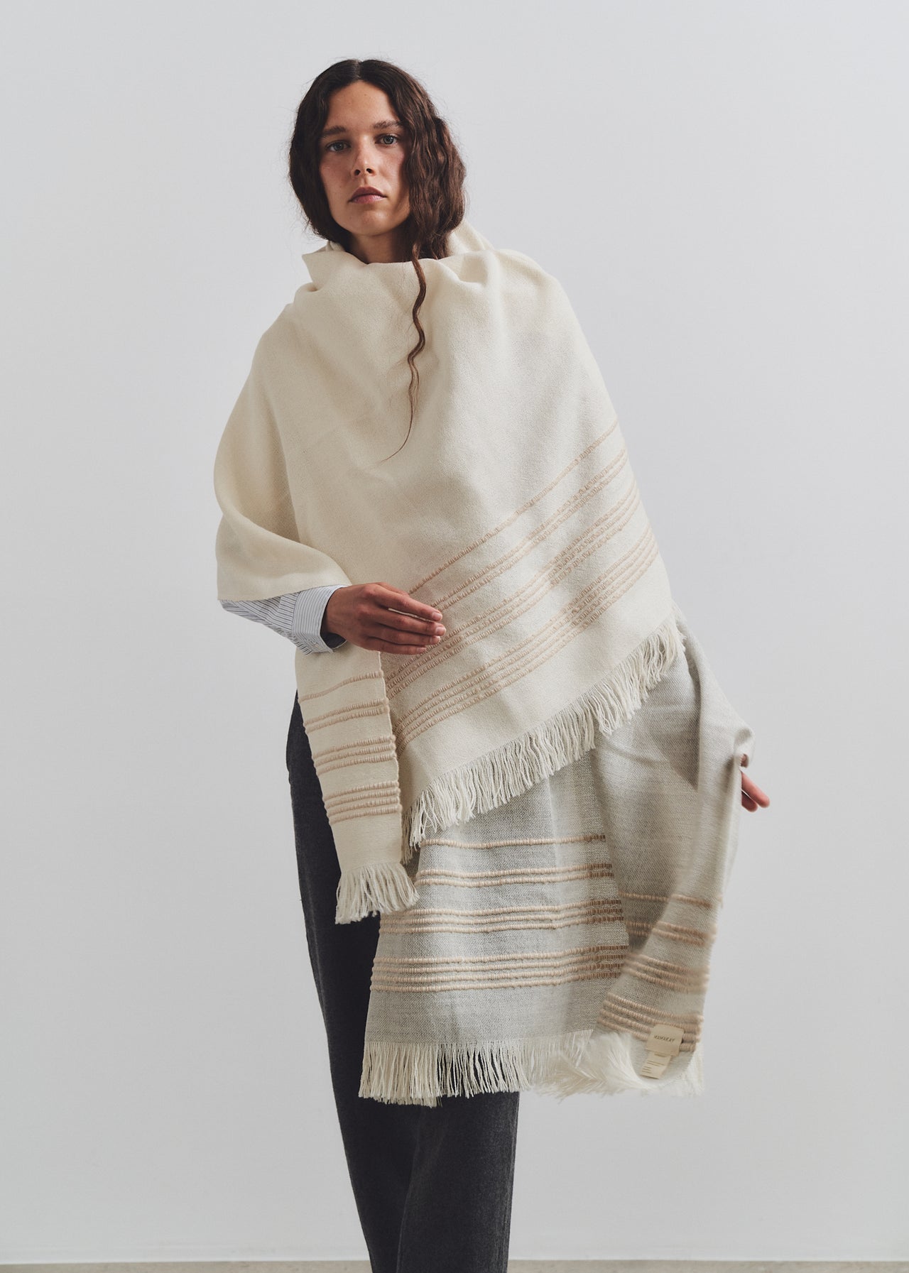 <tc>Teodoro 02 - 100% baby alpaca blanket shawl</tc>